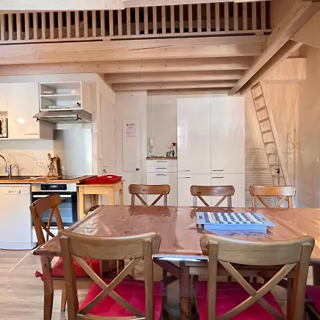 Apartamento Place De La Mairie T2 Type Loft 70m2 Terrasse 35m2 *