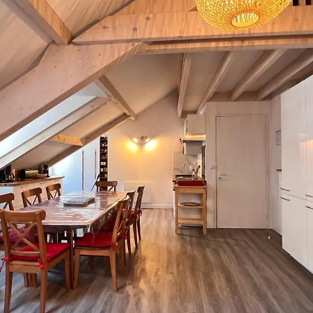 Apartamento Place De La Mairie T2 Type Loft 70m2 Terrasse 35m2 *