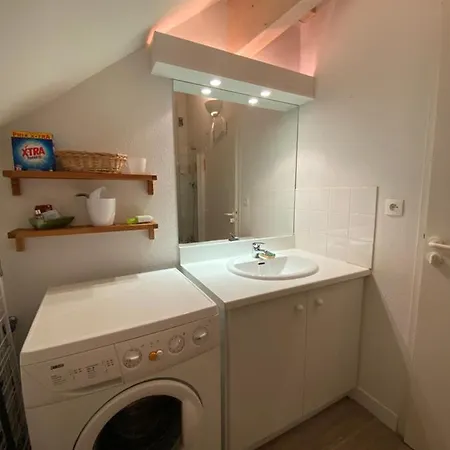 Apartment Place De La Mairie T2 Type Loft 70m2 Terrasse 35m2 *